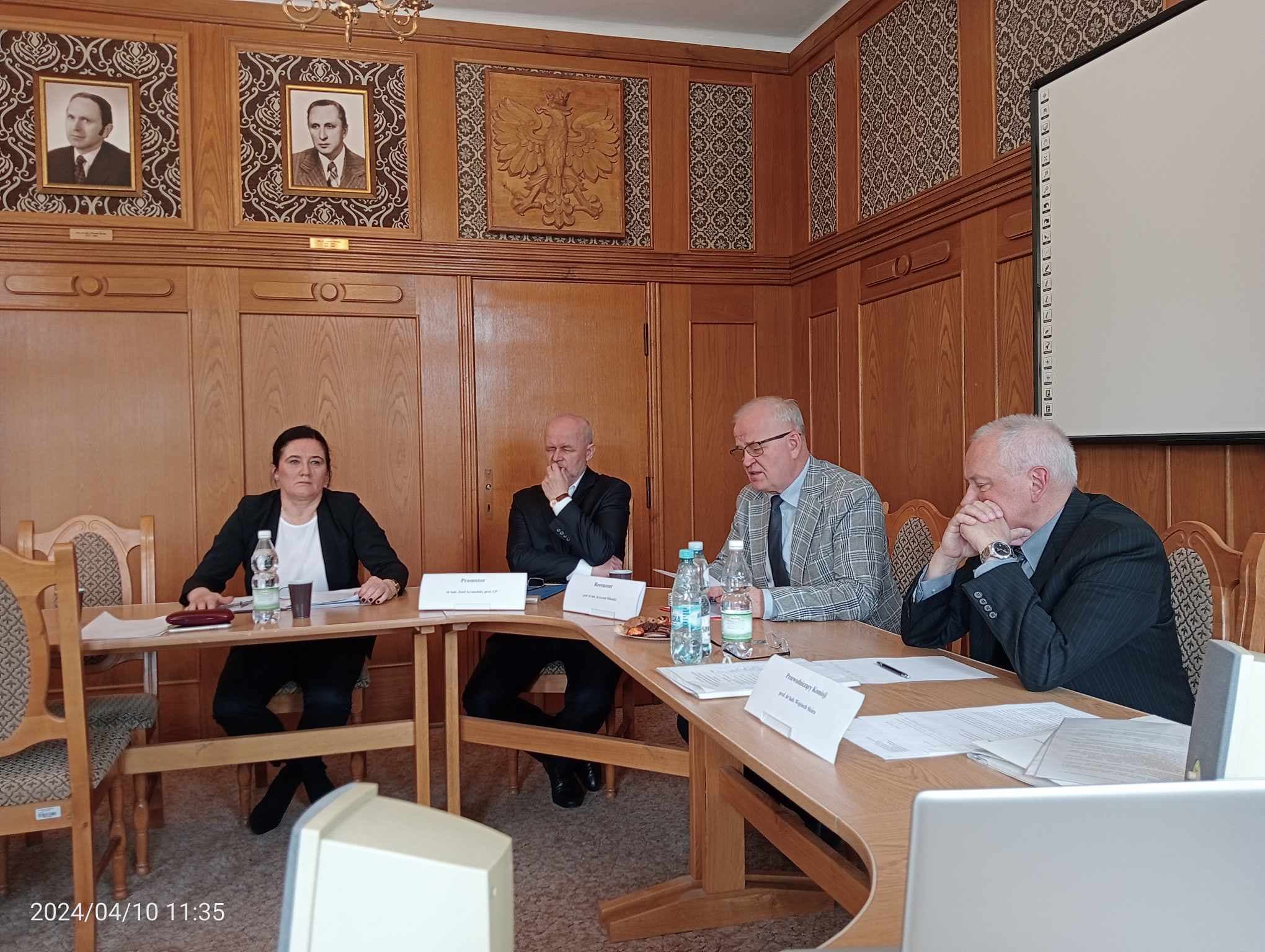 Fotorelacja z kolejnej obrony doktoratu w naszym Instytucie