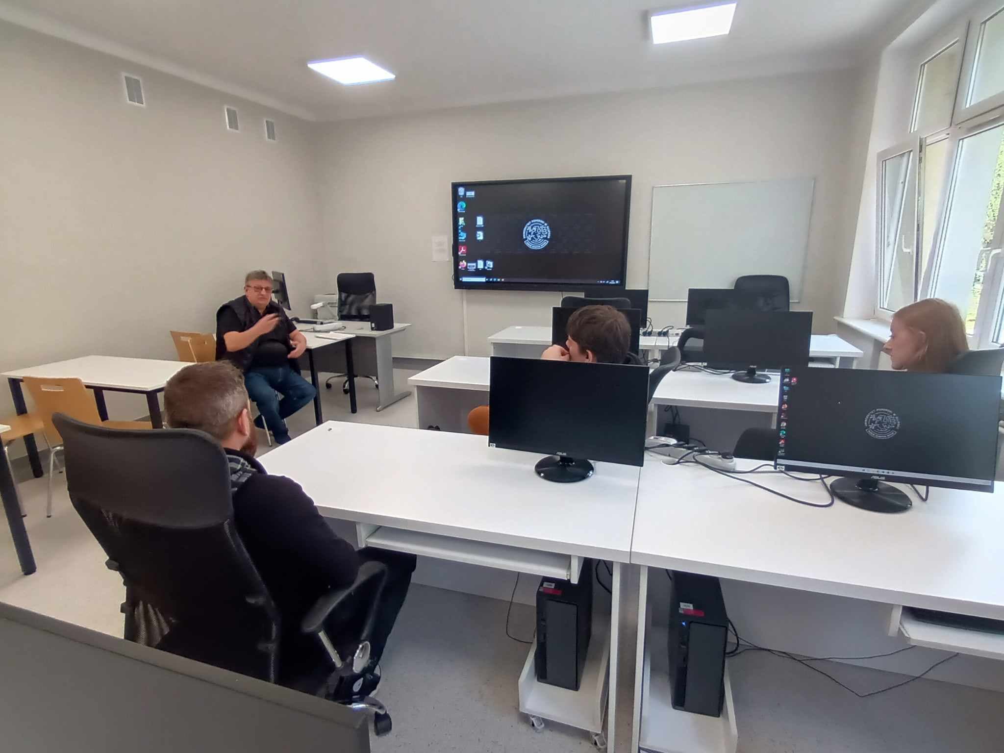 Znany lokalny dziennikarz gościem zajęć z przedmiotu „dziennikarstwo historyczne”.