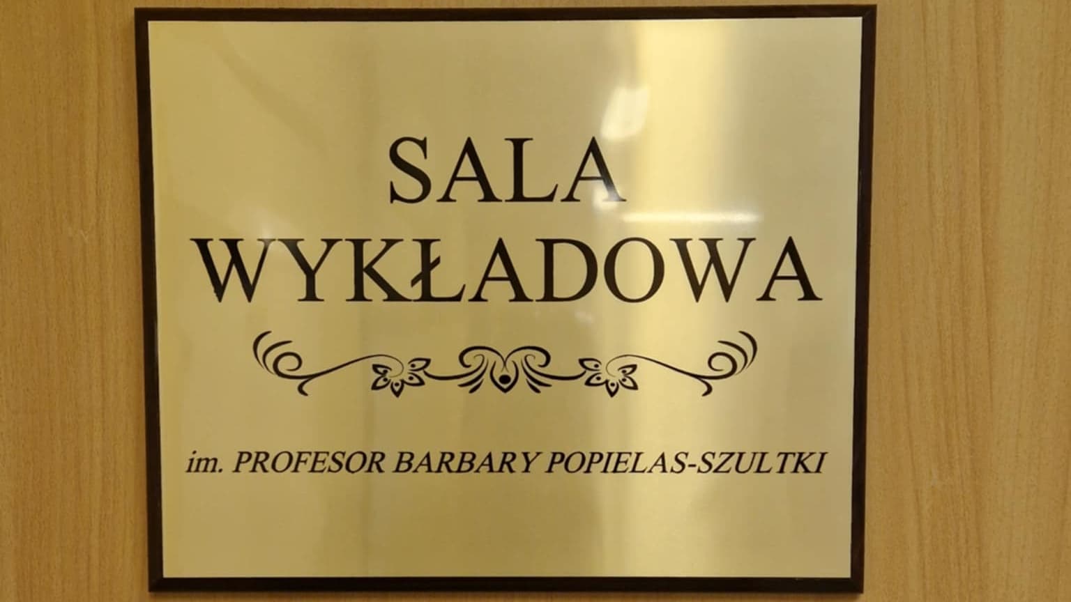 Fotorelacja z uroczystości nadania Sali Wykładowej imienia Profesor Barbary Popielas-Szultki